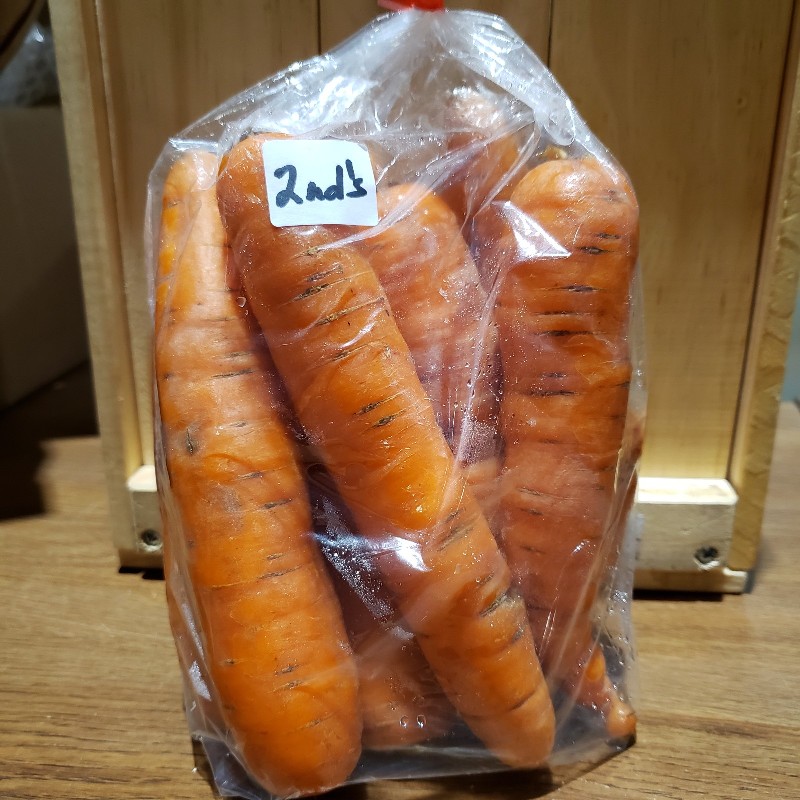 Carrots, Seconds 2lbs - Knechtels