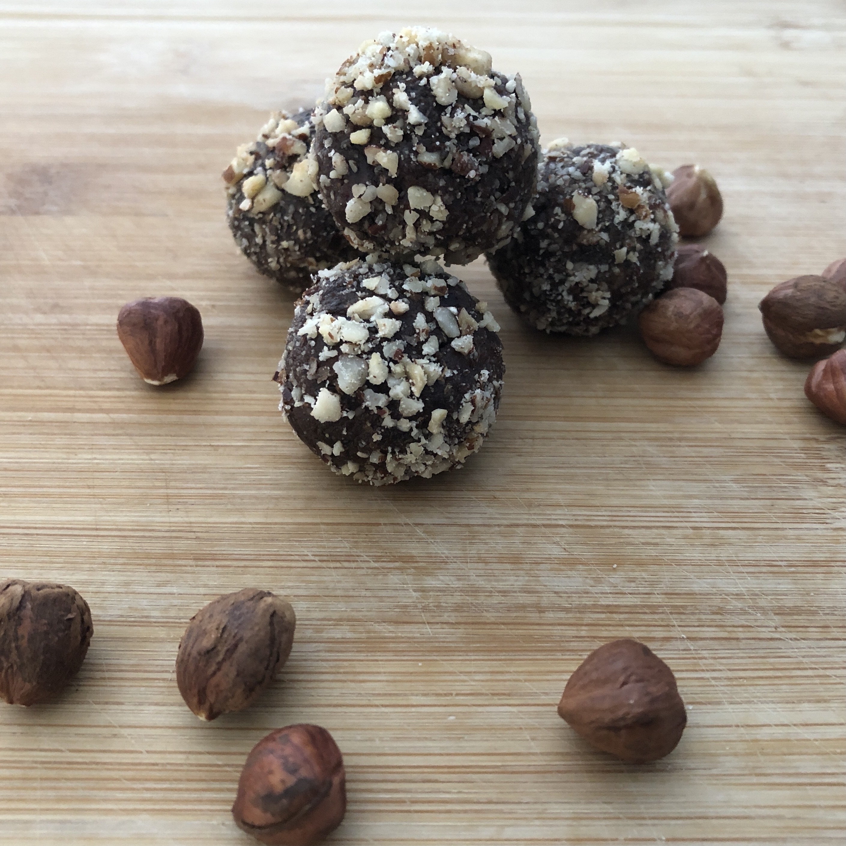 Organic Paleo Chocolate Hazelnut Energy Bites, 4-pack  - Lavender & Honey