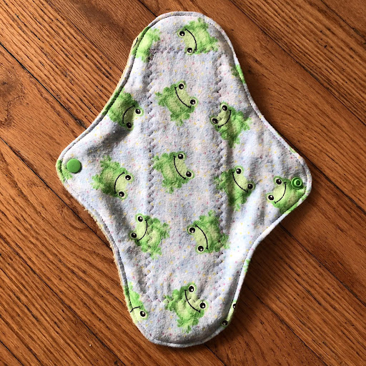 11” Froggy Flannel Pad