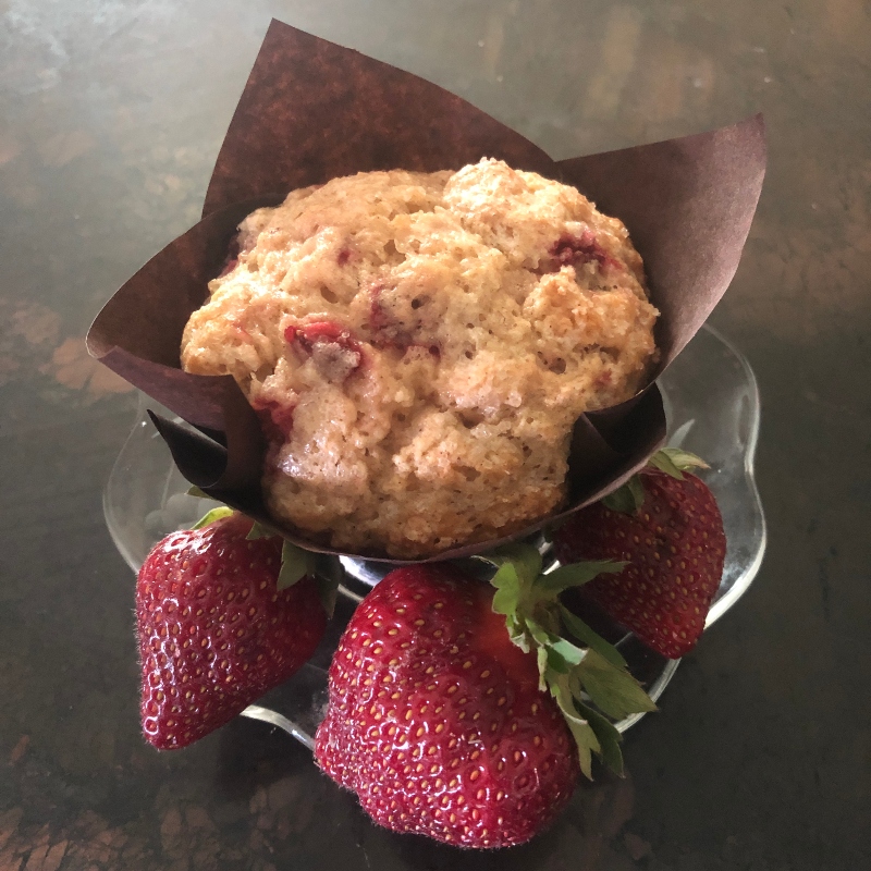 Organic Strawberry Vanilla Coffee Shop Muffins, singles - Lavender & Honey