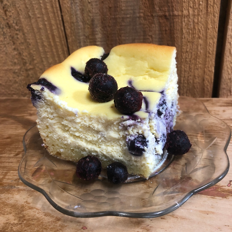 Keto Blueberry Cheesecake Bars, single pieces - Lavender & Honey