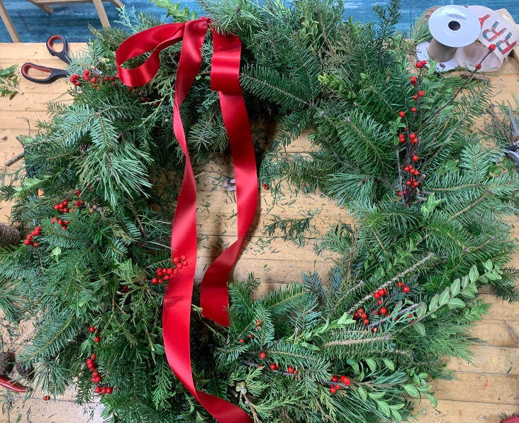 20-24” Bespoke Fresh Green Wreath